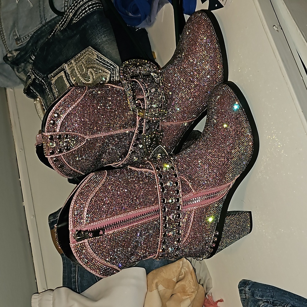 Rhinestone boots 9M